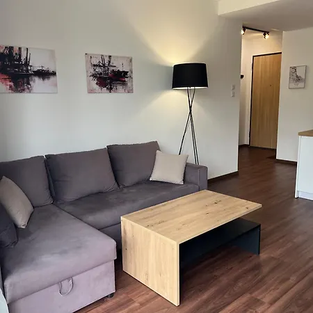 Nowy Plazowy Z Silownia I Hala Garazowa Apartmán *